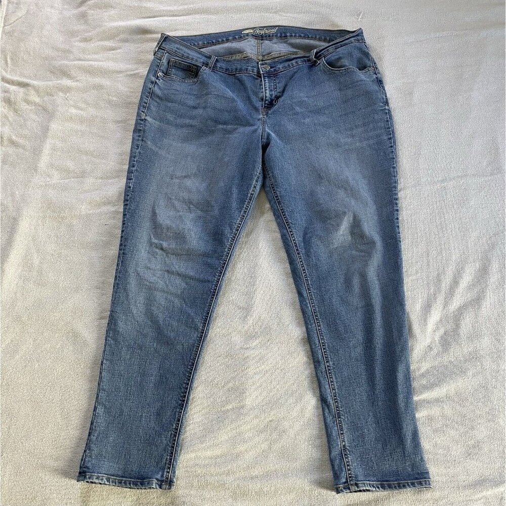 Women’s Old Navy The/LE Boyfriend Jeans Size 18 Plus Size Light to Medium Blue